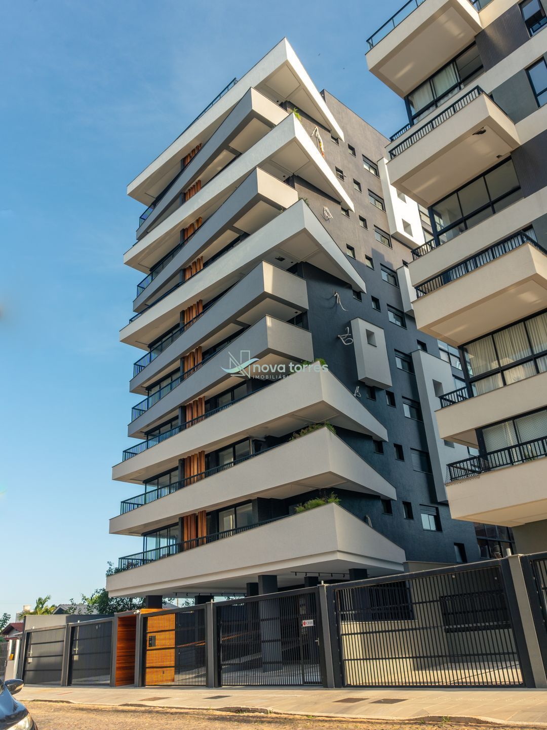 Apartamento de 1 suíte com vista para o mar na Praia da Cal