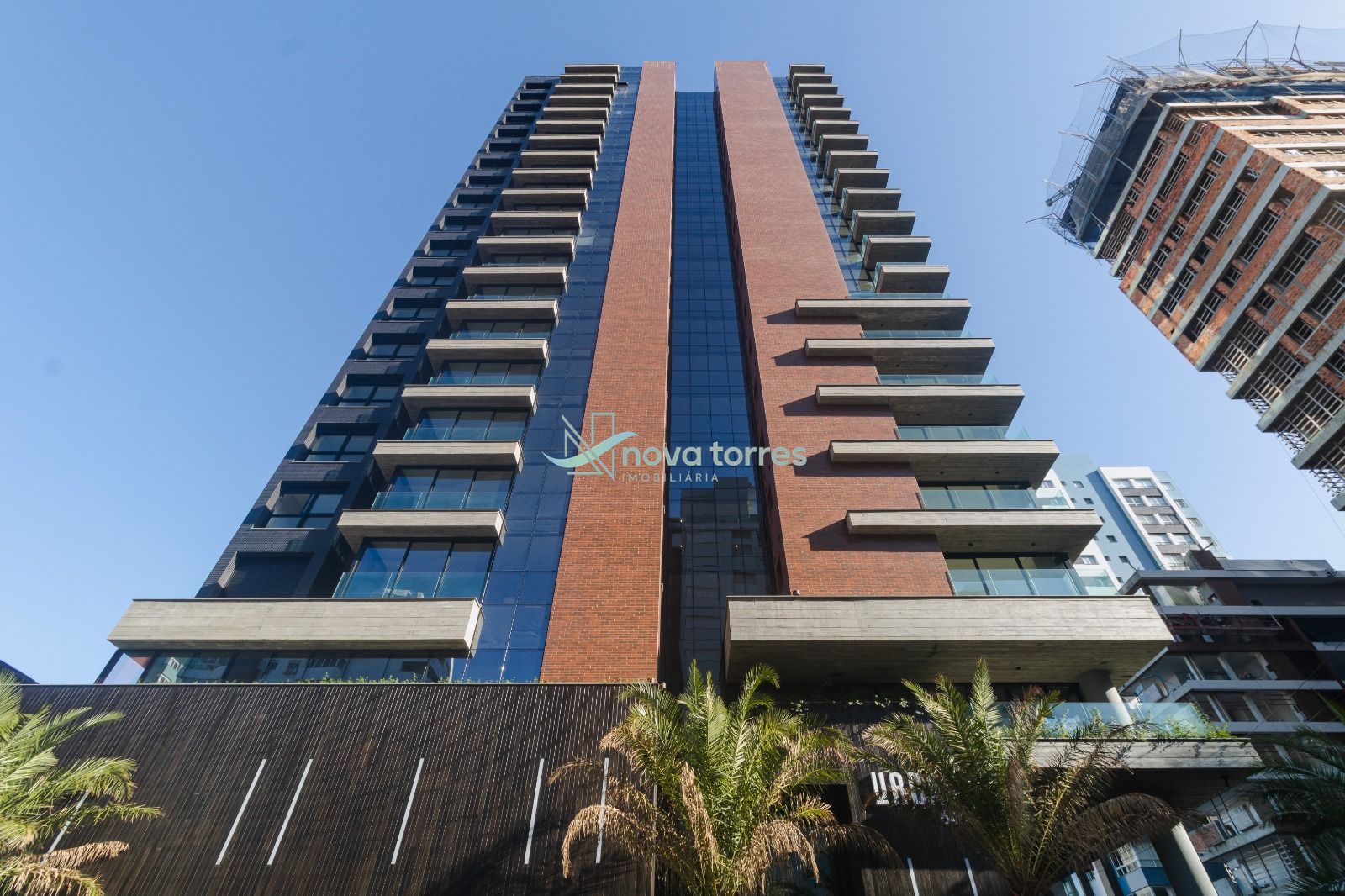 Apartamento com 2 dormitórios no Centro, Torres-RS