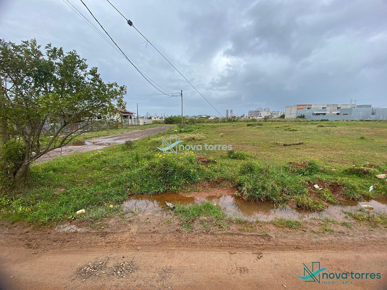 Terreno com 375m² no loteamento Morada das Palmeiras em Torres-RS