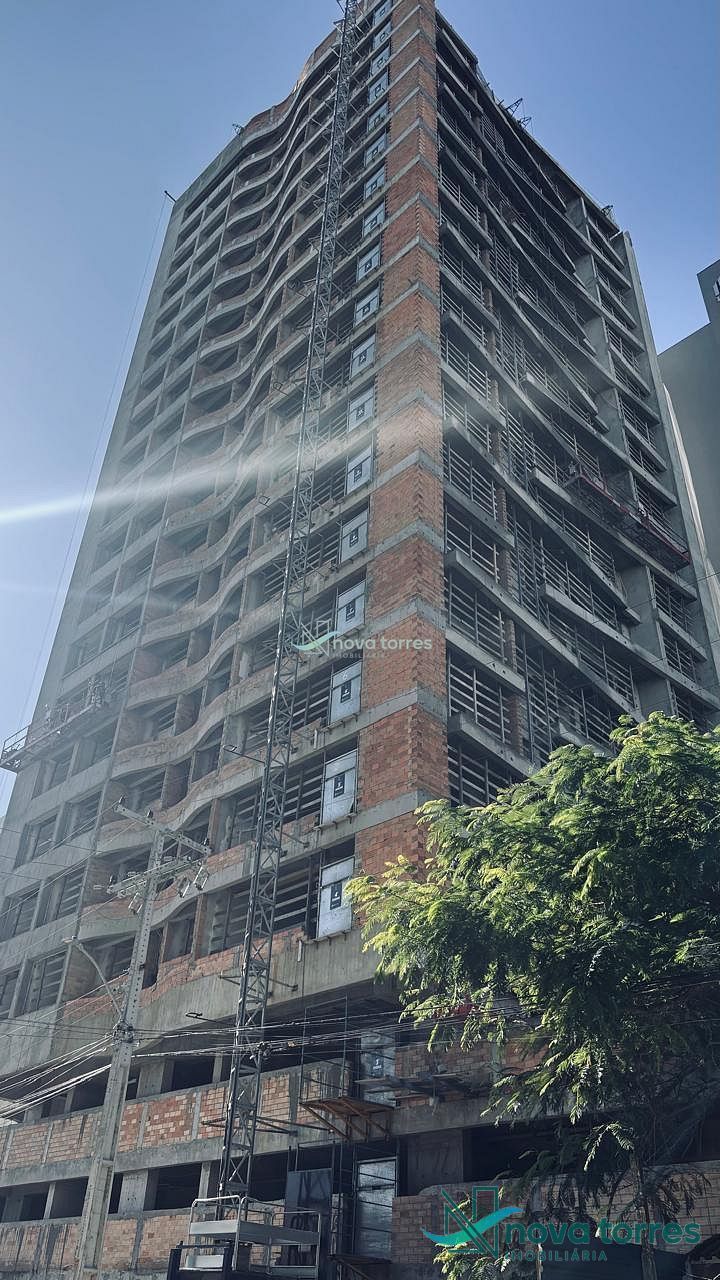 Apartamento com 2 dormitórios no bairro Predial, em Torres-RS