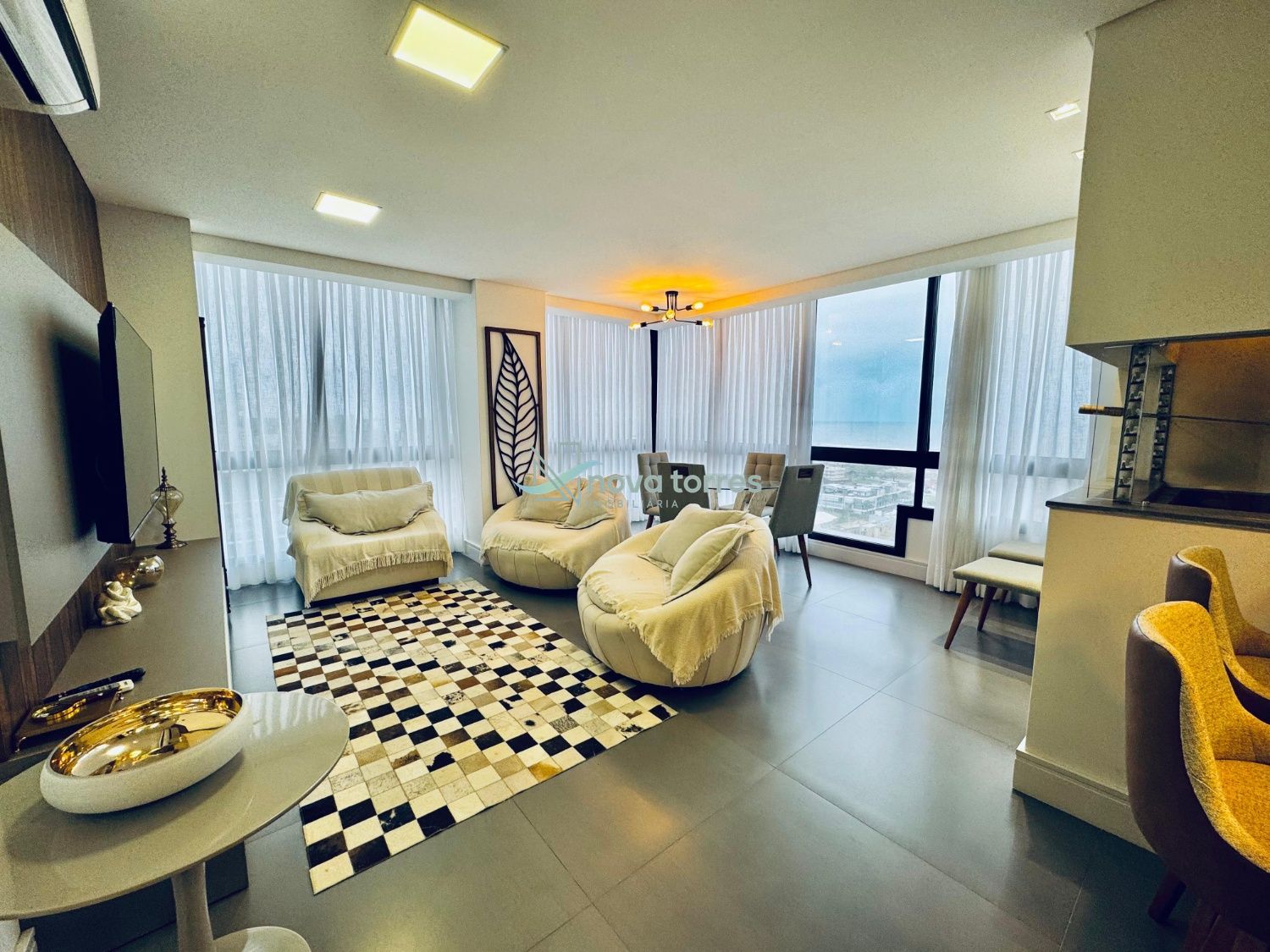 Apartamento mobiliado com vista mar