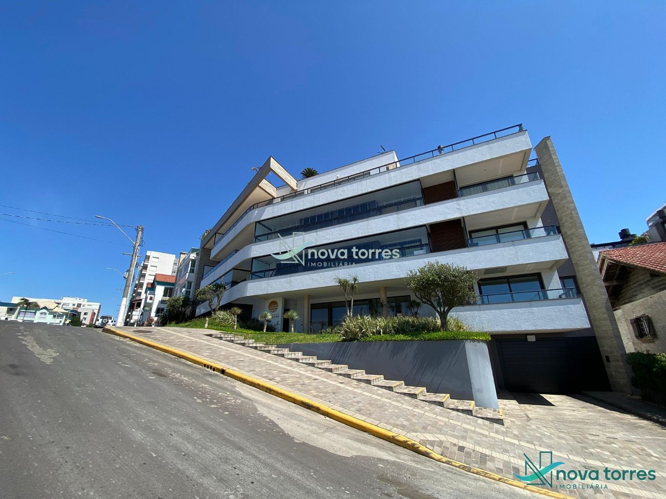 Apartamento com 3 dormitórios na Prainha em Torres-RS