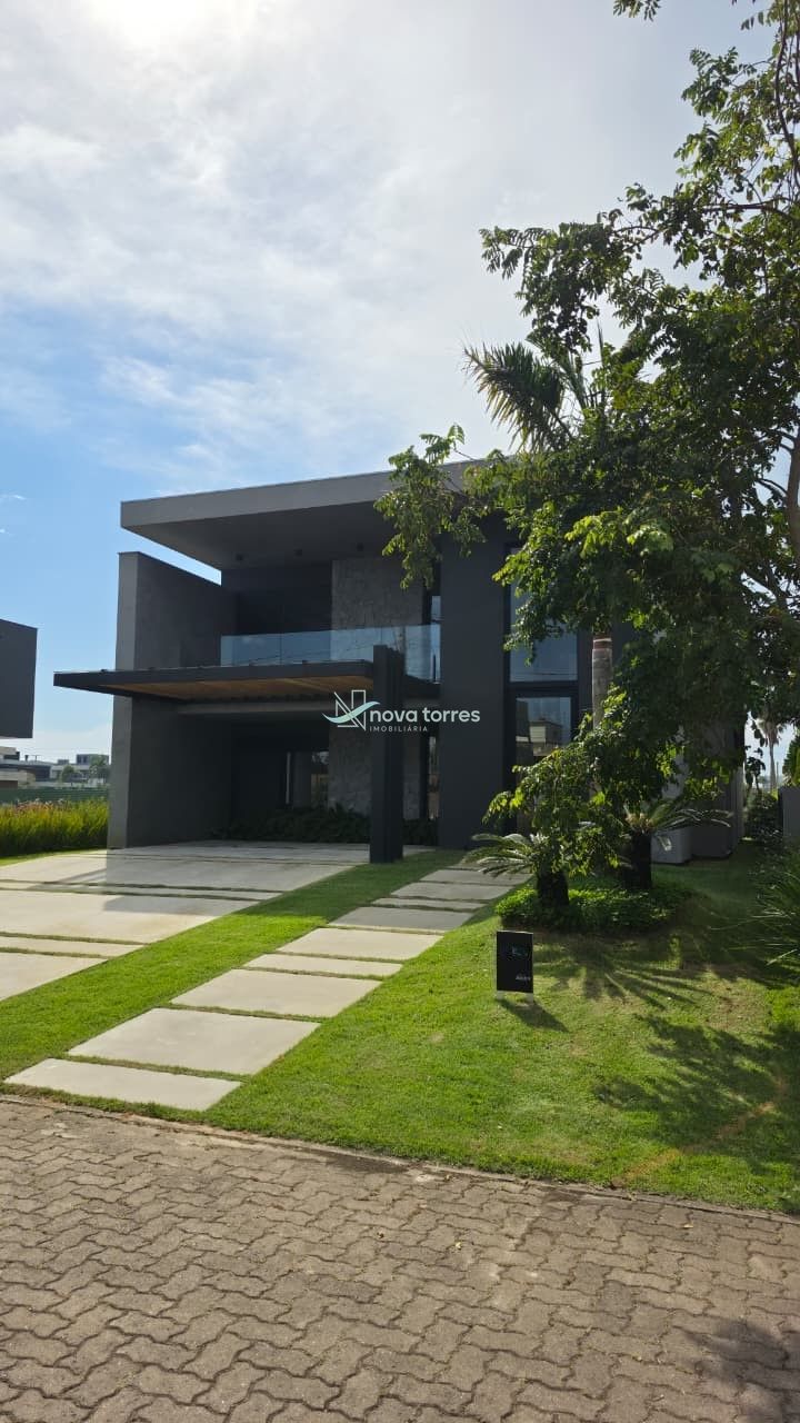 Casa com 5 suites no ilhas park