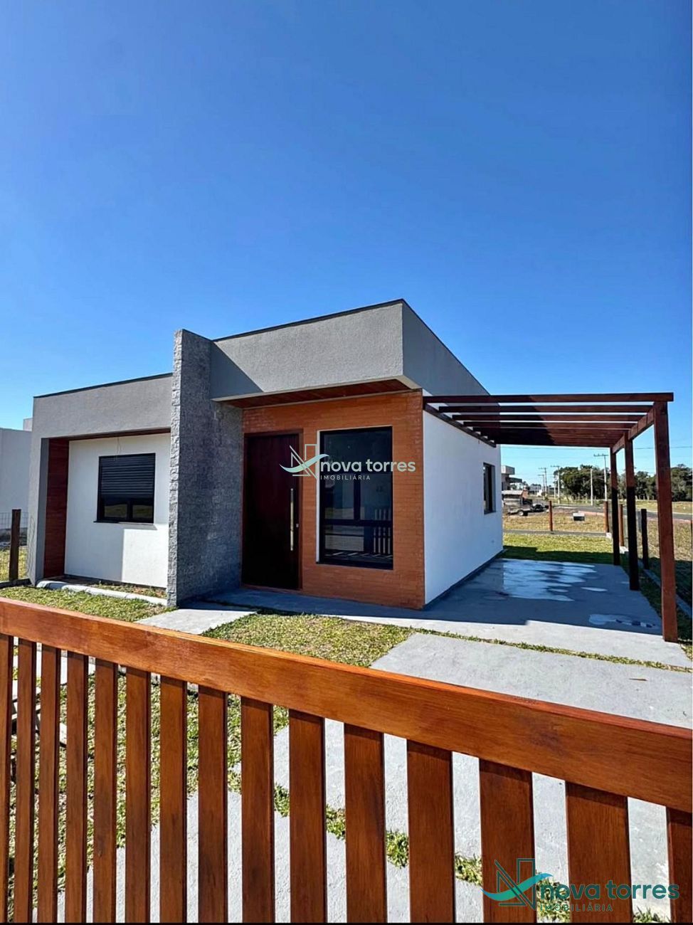 Apartamento com 2 dormitórios no Jardim América, em Passo de Torres - SC