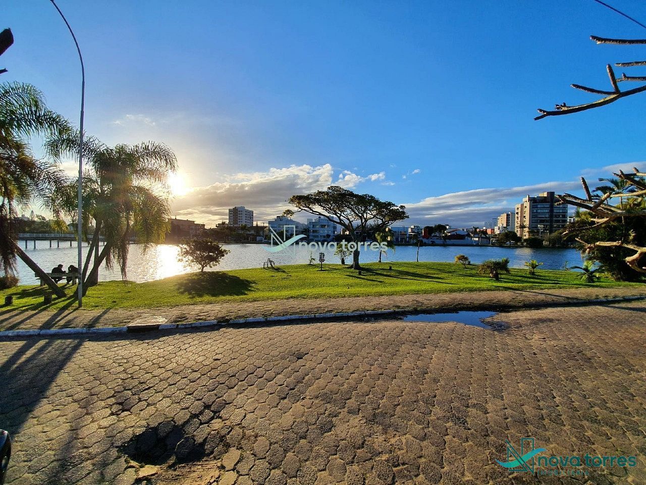 Casa com Vista Panorâmica para a Lagoa do Violão – Centro, Torres/RS