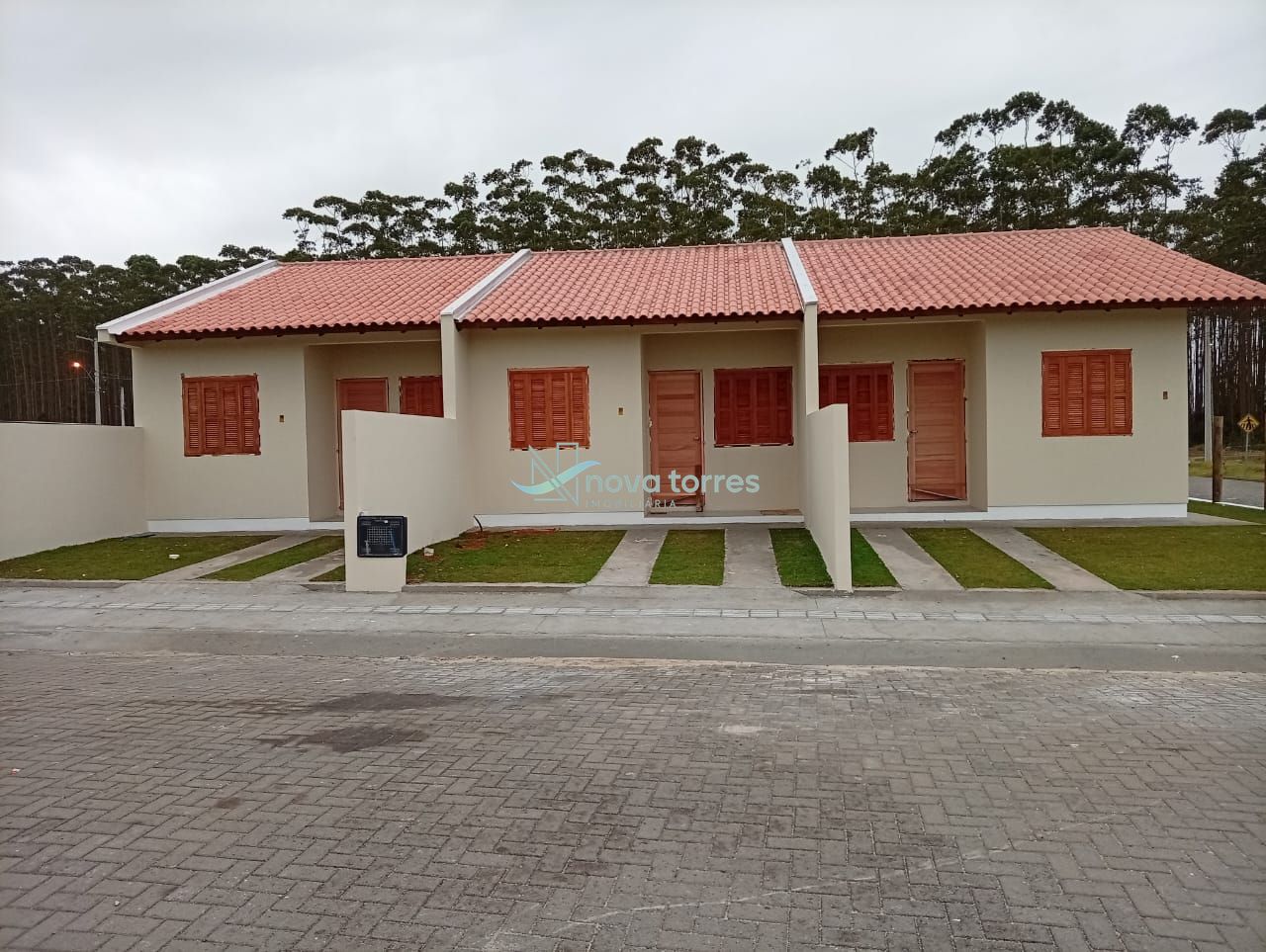 Geminado 2 dormitórios em bairro planejado
