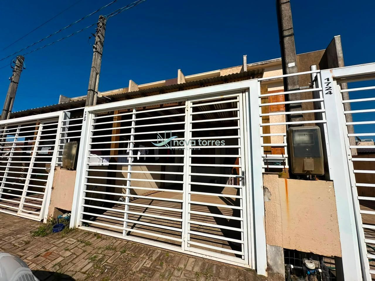 Sobrado 2 dormitórios em Torres