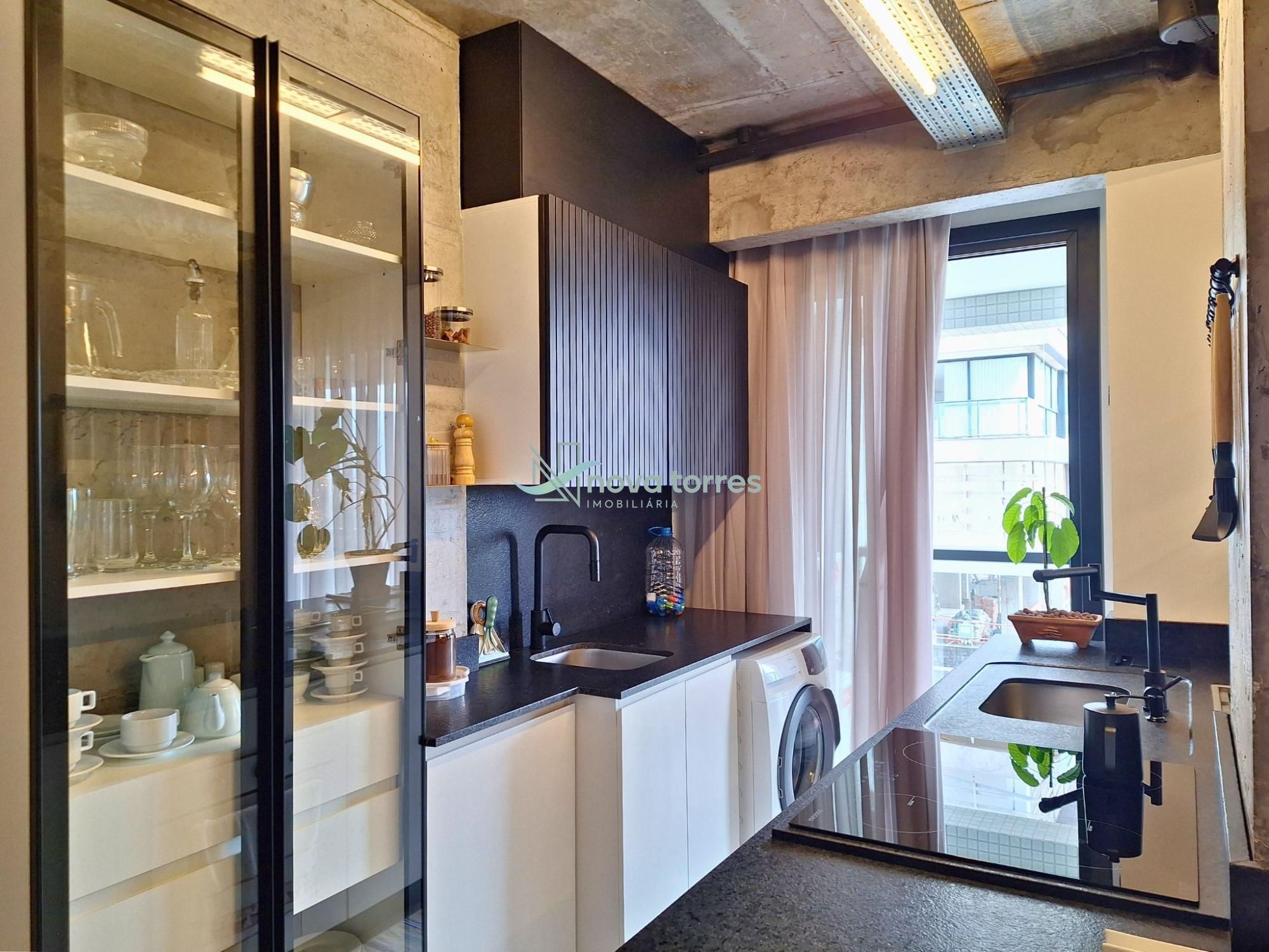 Apartamento studio com 1 dormitório no bairro Predial, em Torres-RS
