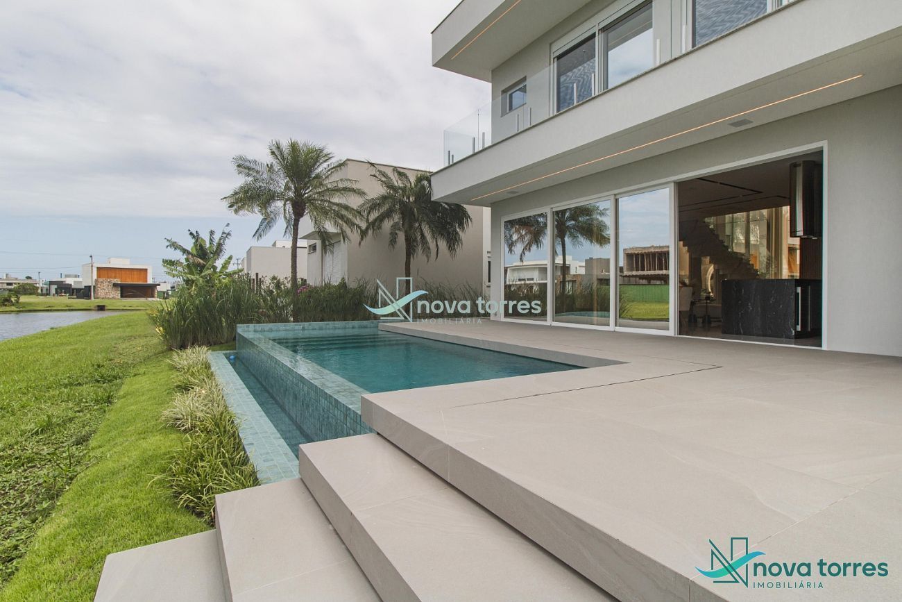 Casa Alto Padrão no Condomínio Reserva das Águas – Torres/RS