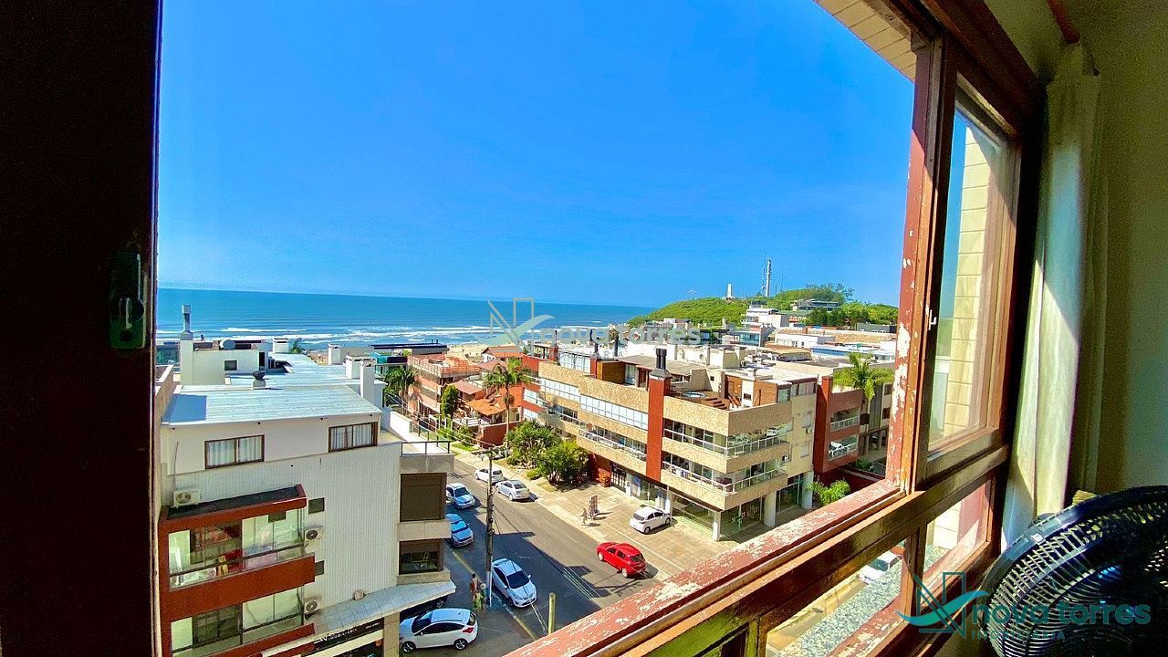 Apartamento de 1 dormitório no Centro de Torres, RS — a apenas 2 quadras da praia!