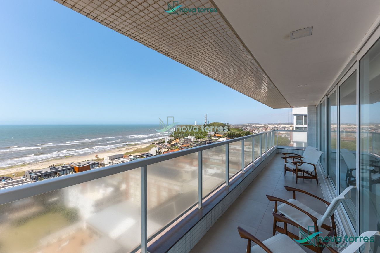 Apartamento de alto padrão com vista mar