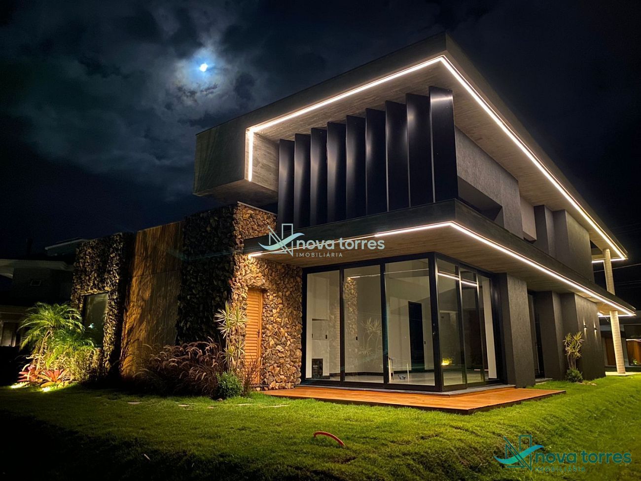 Casa com 4 dormitórios no Reserva das Águas em Torres-RS