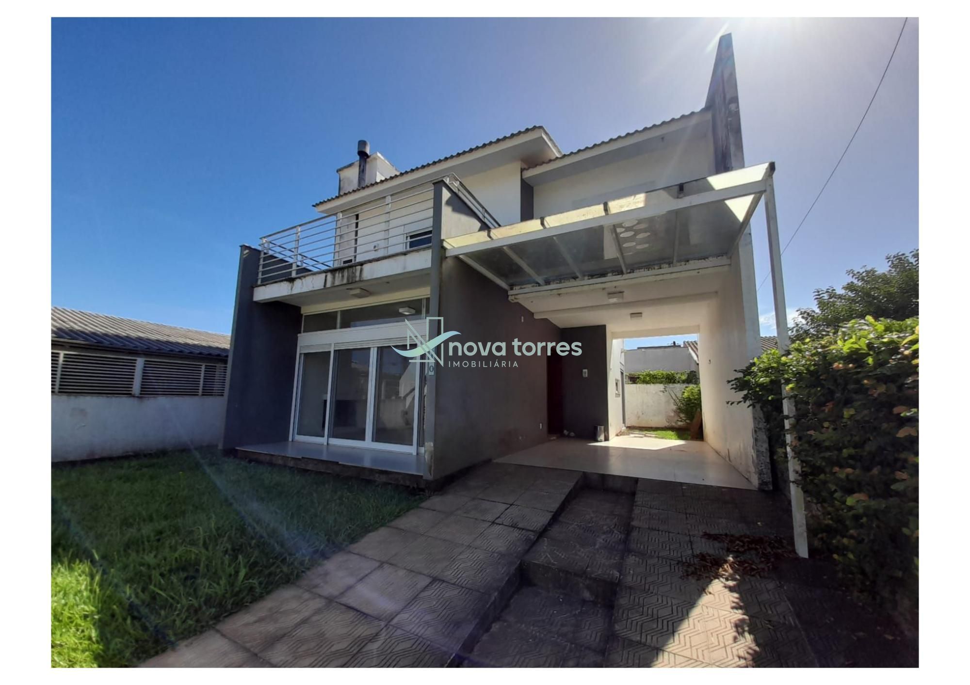 Casa 3 dormitórios em Torres
