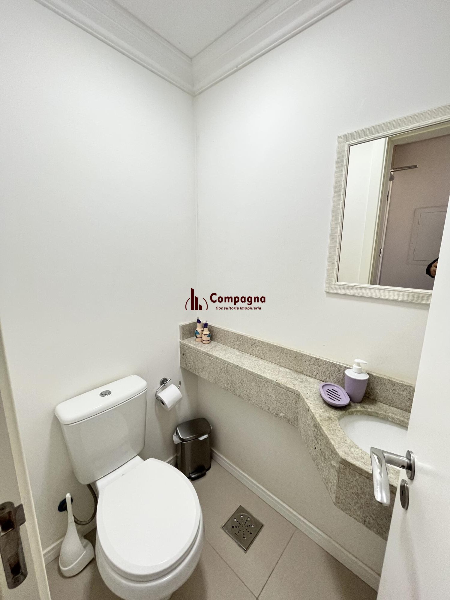 Apartamento de 3 quartos, 2 suítes e 2 vagas de garagem no Menino Deus em POA/RS — foto 3