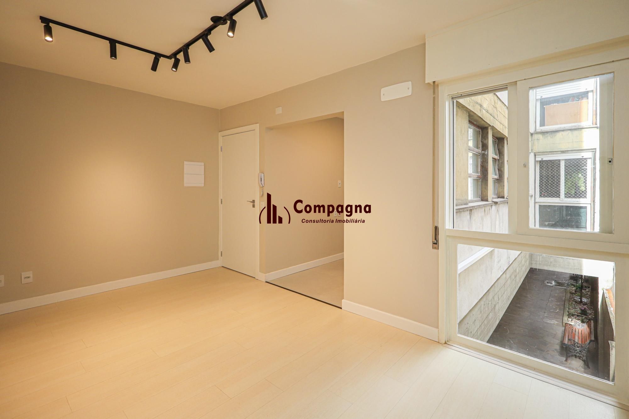 Apartamento a venda no bairro Bom Fim — foto 2