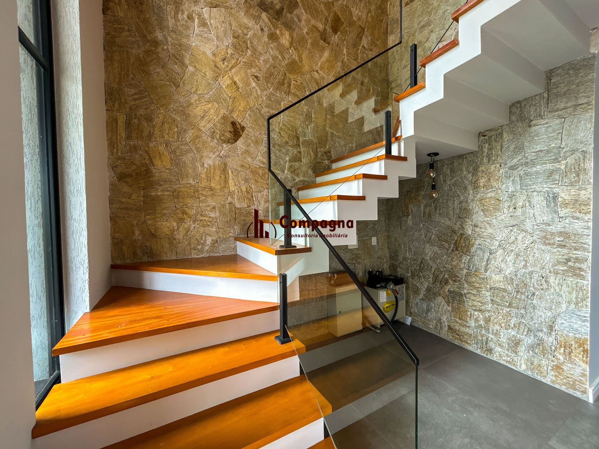Casa de Condomínio 4 quartos à venda, 283m², Centro - Gravataí — foto 4
