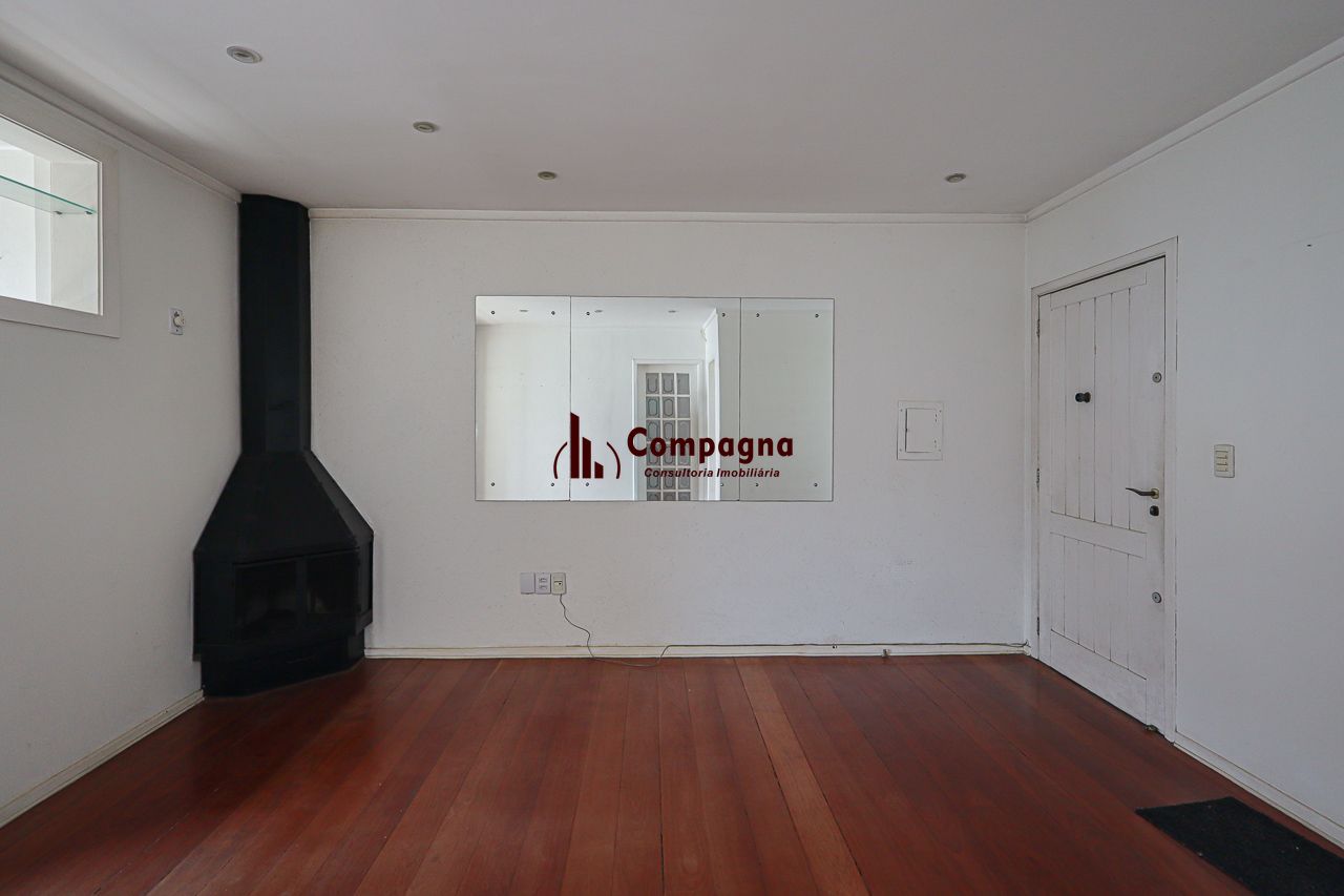 Apartamento a venda no bairro Petrópolis — foto 2