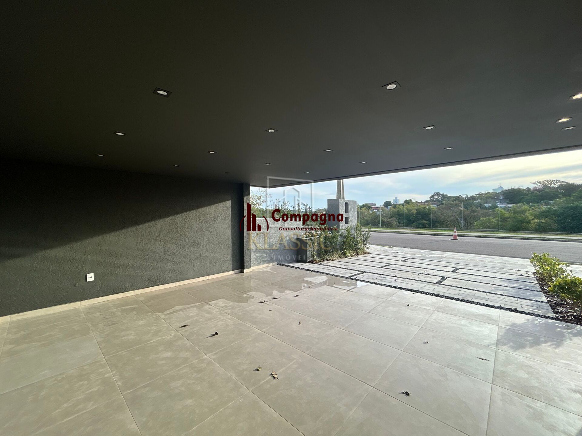 ÍNCRIVEL SOBRADO SEMI-MOBILIADO NO LANDSCAPE — foto 3