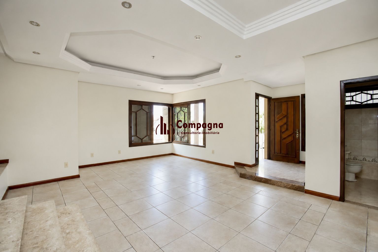 Casa ampla de esquina com 5 dormitórios no Jardim Itu Sabará — foto 3