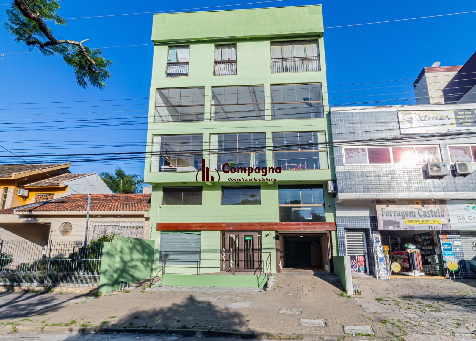 Oportunidade Única! Prédio Comercial em Localização Privilegiada em Porto Alegre