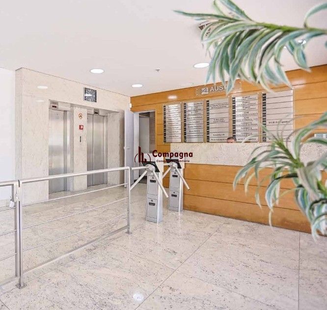 Sala Comercial na Avenida Carlos Gomes para Alugar — foto 4