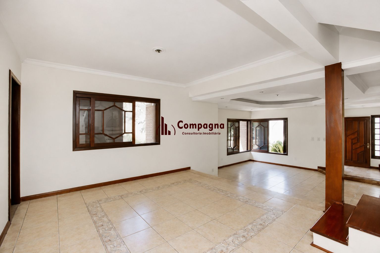 Casa ampla de esquina com 5 dormitórios no Jardim Itu Sabará — foto 4