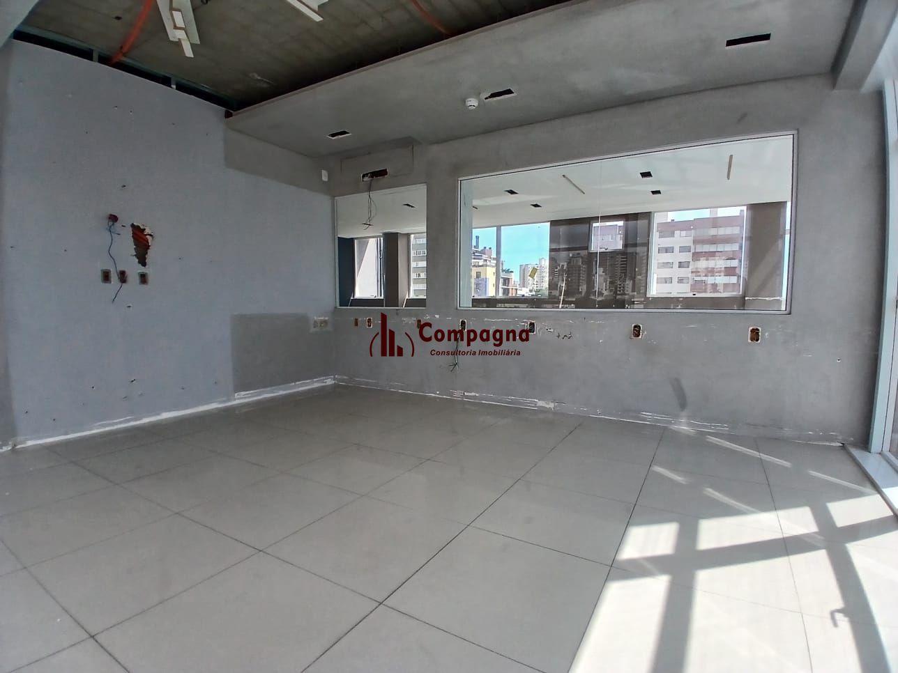 Sala Comercial para Locação Bairro Petrópolis. — foto 2