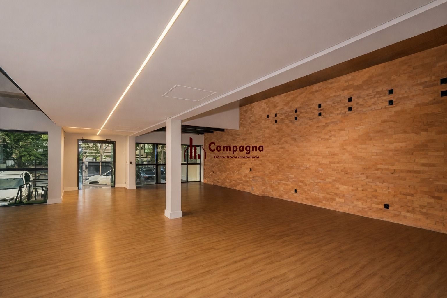 Prédio Comercial Imponente na Av. Cristóvão Colombo para Locação. — foto 3