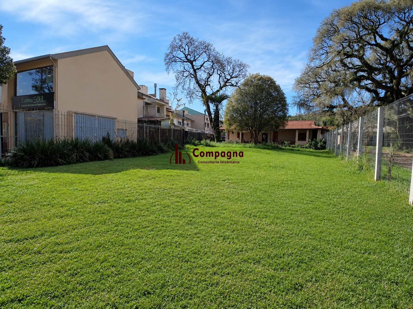 Casa Comercial Colonial para Locação no Bairro Vila Nova. — foto 2
