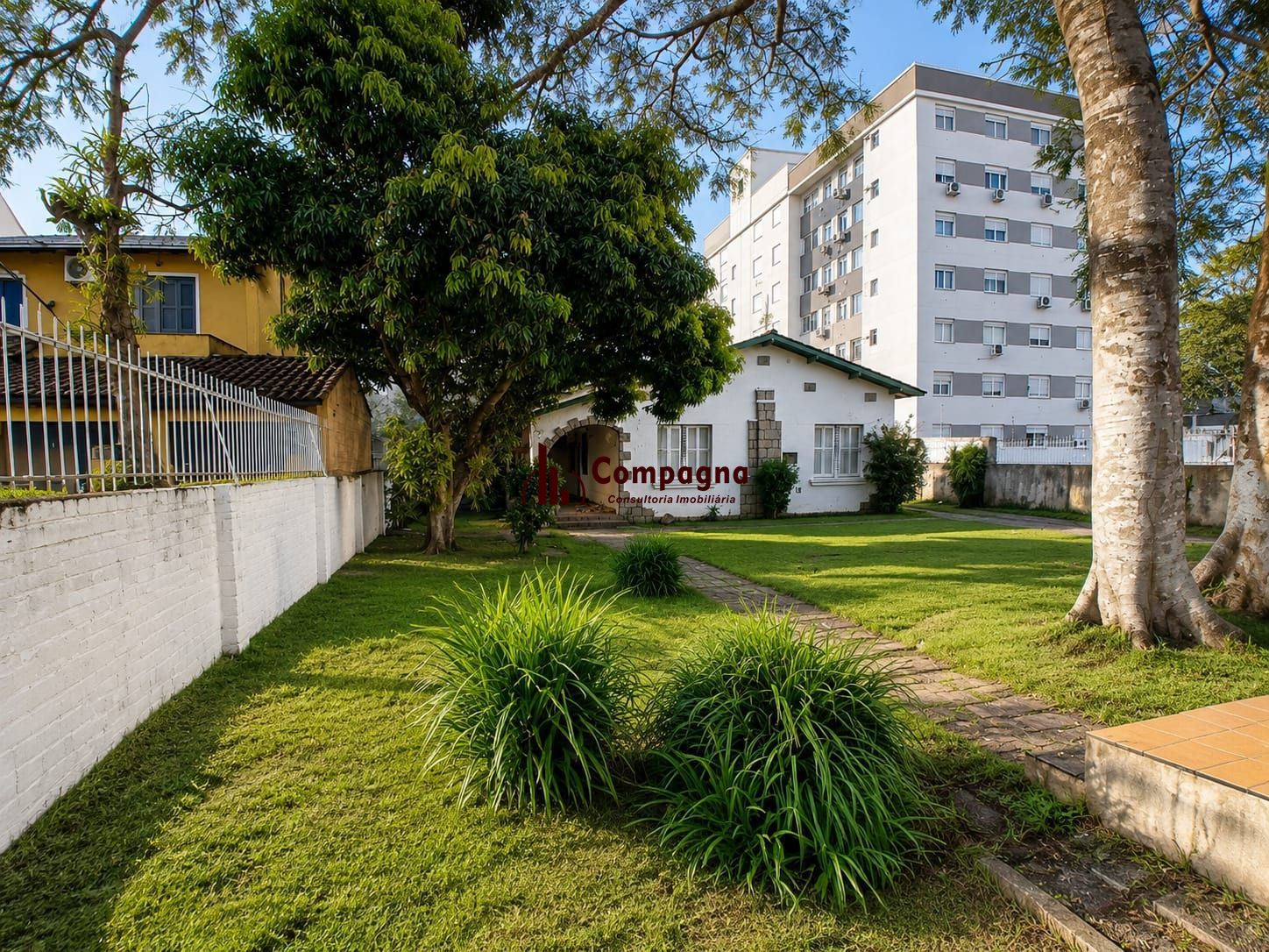 Terreno à Venda e Locação. — foto 2