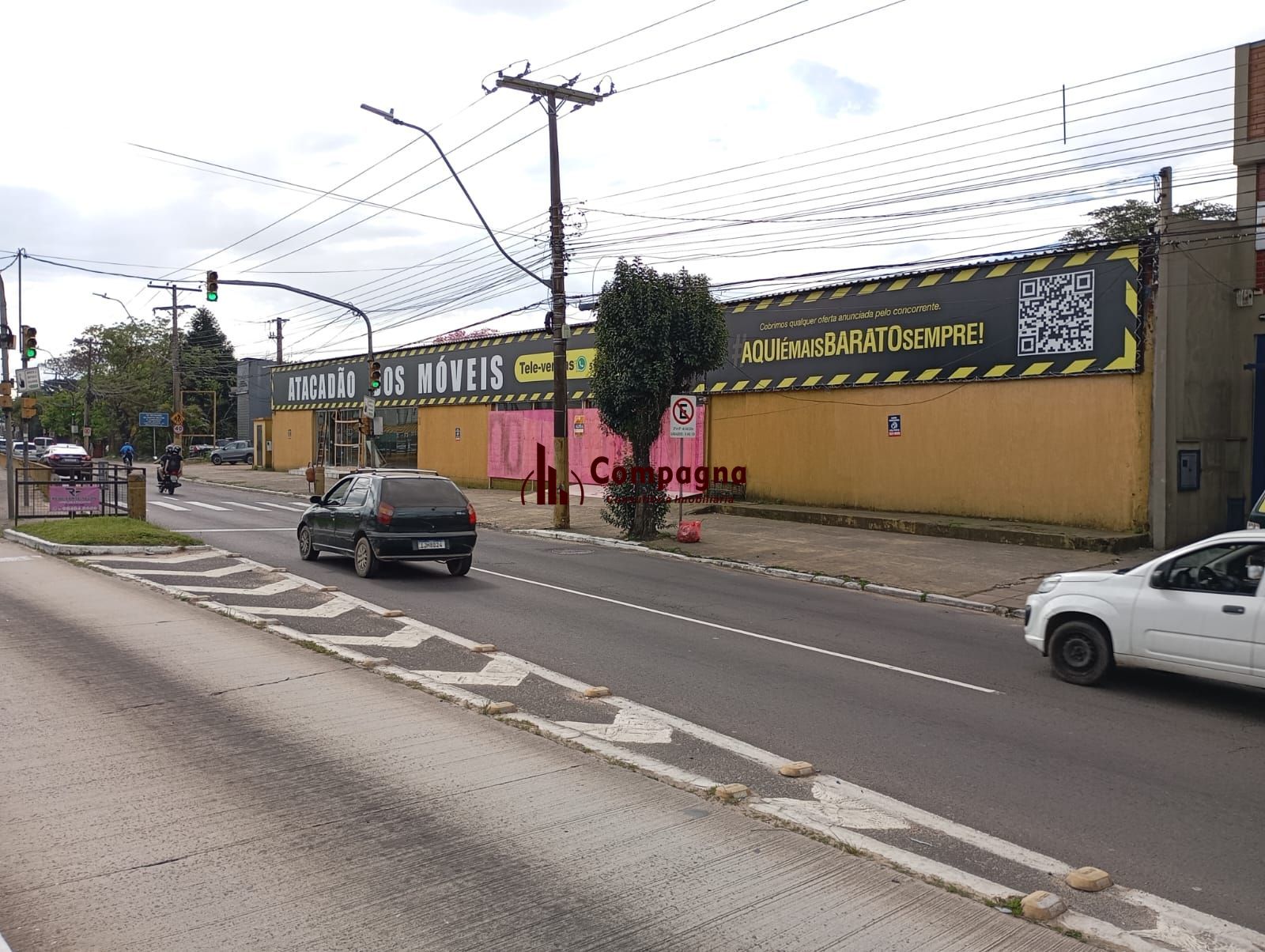 Loja de Grande Porte para Locação na Avenida Bento Gonçalves.