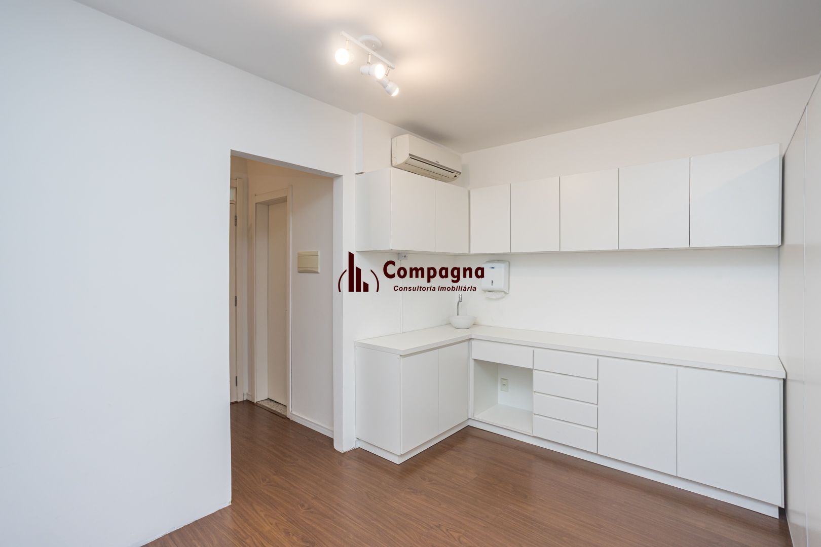 SALA COMERCIAL PASEO ZONA SUL — foto 5