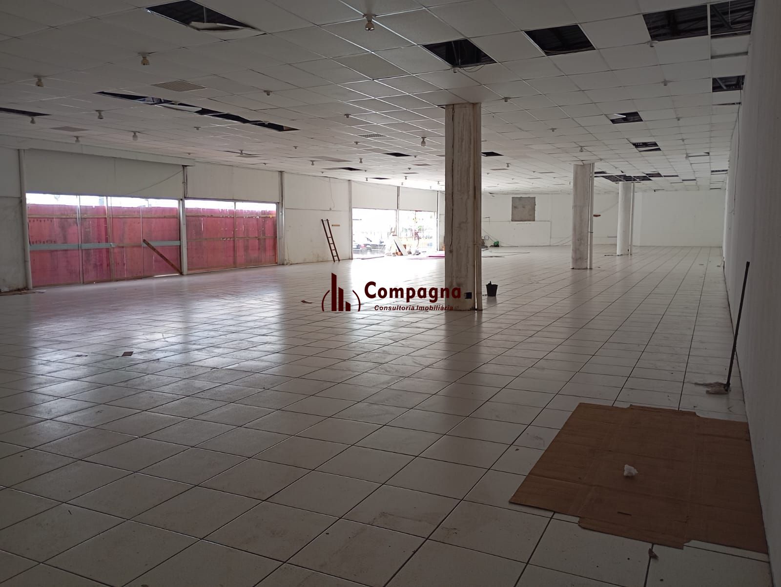 Loja de Grande Porte para Locação na Avenida Bento Gonçalves. — foto 3