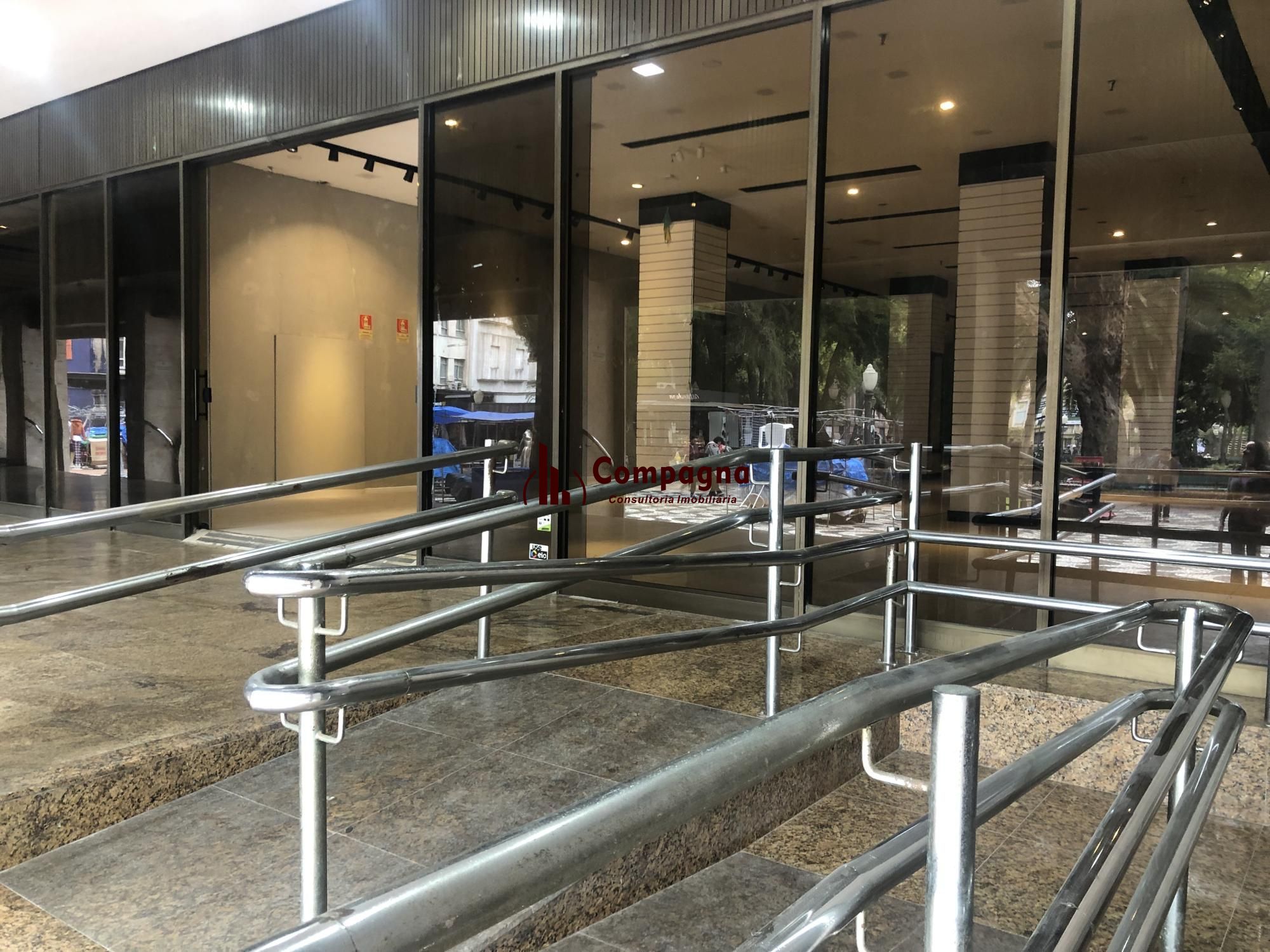 Excelente Oportunidade de Locação! Loja Comercial Desocupada no Centro Histórico de Porto Alegre! — foto 2