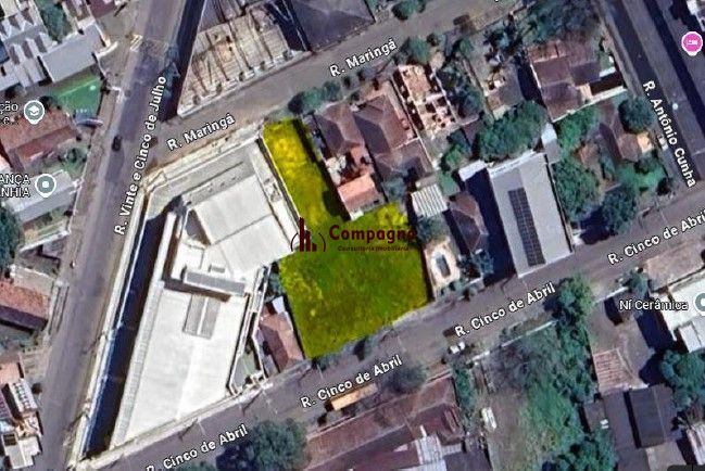 4 terrenos planos rua 5 de Abril e rua Maringá Total: 1.277,03 m² B. Rio Branco