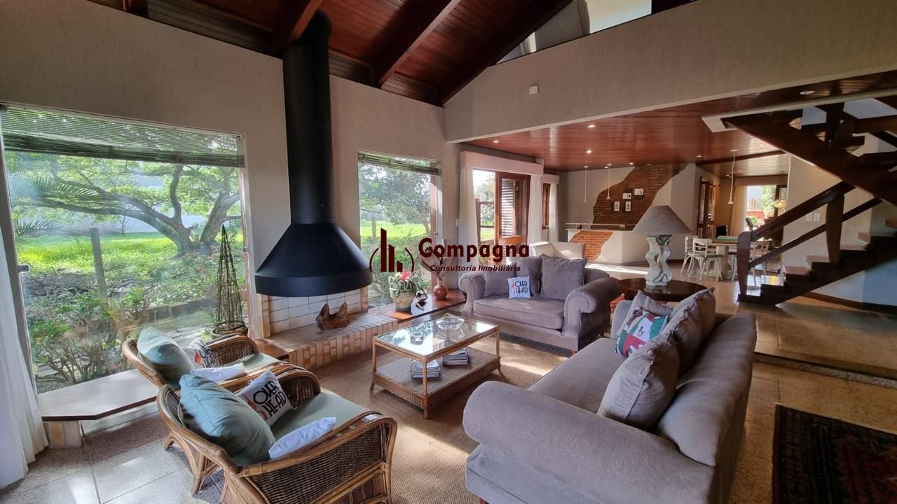 Casa em XANGRI-LÁ com 5 dorm. 3 suítes, piscina aquecida e 471 m², 400 m. mar. — foto 5