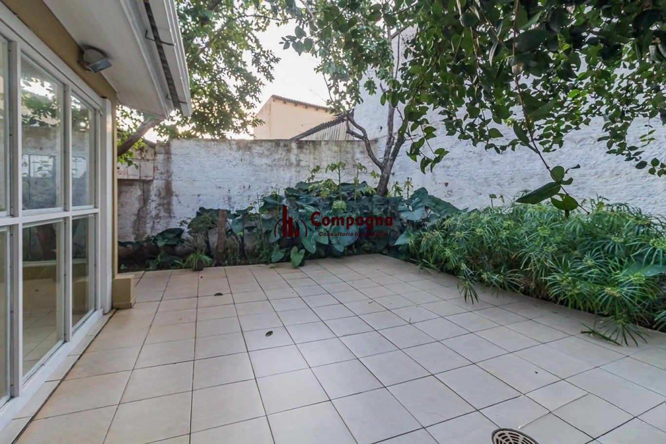 Casa térrea com 3 dormitórios, suíte e 2 vagas, — foto 4