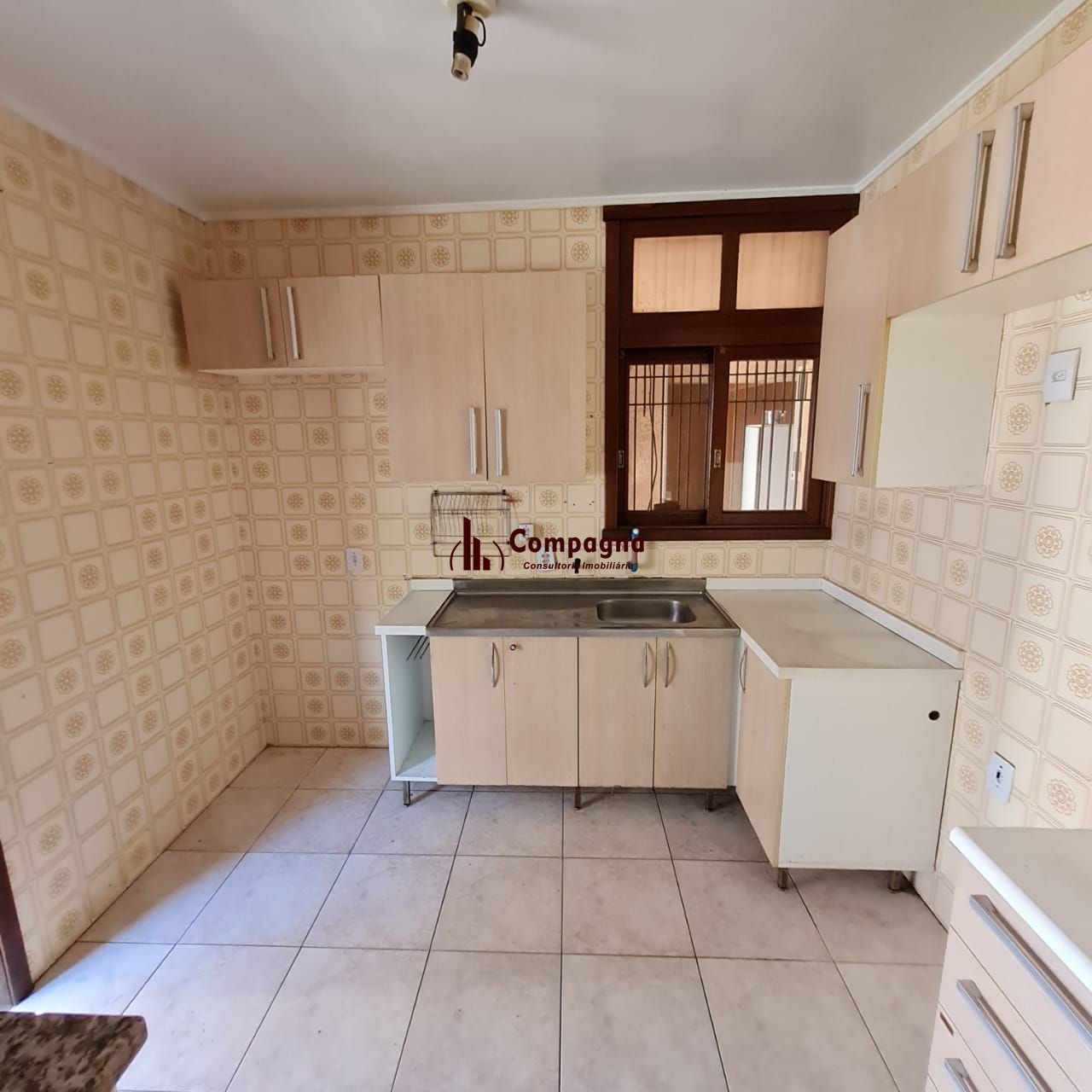 CASA PRÓXIMO PUC/RS E TERCEIRA PERIMETRAL