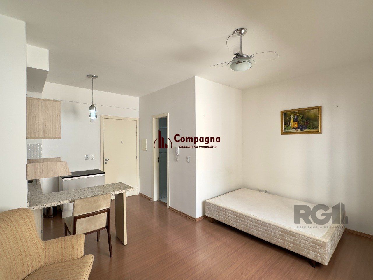 STUDIO SEMIMOBILIADO COM VAGA DE GARAGEM NO CENTRO HISTÓRICO — foto 5