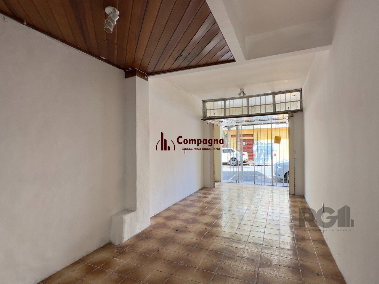CASA COM 4 DORMITÓRIOS E PÁTIO COM CHURRASQUEIRA NO CENTRO HISTÓRICO — foto 5