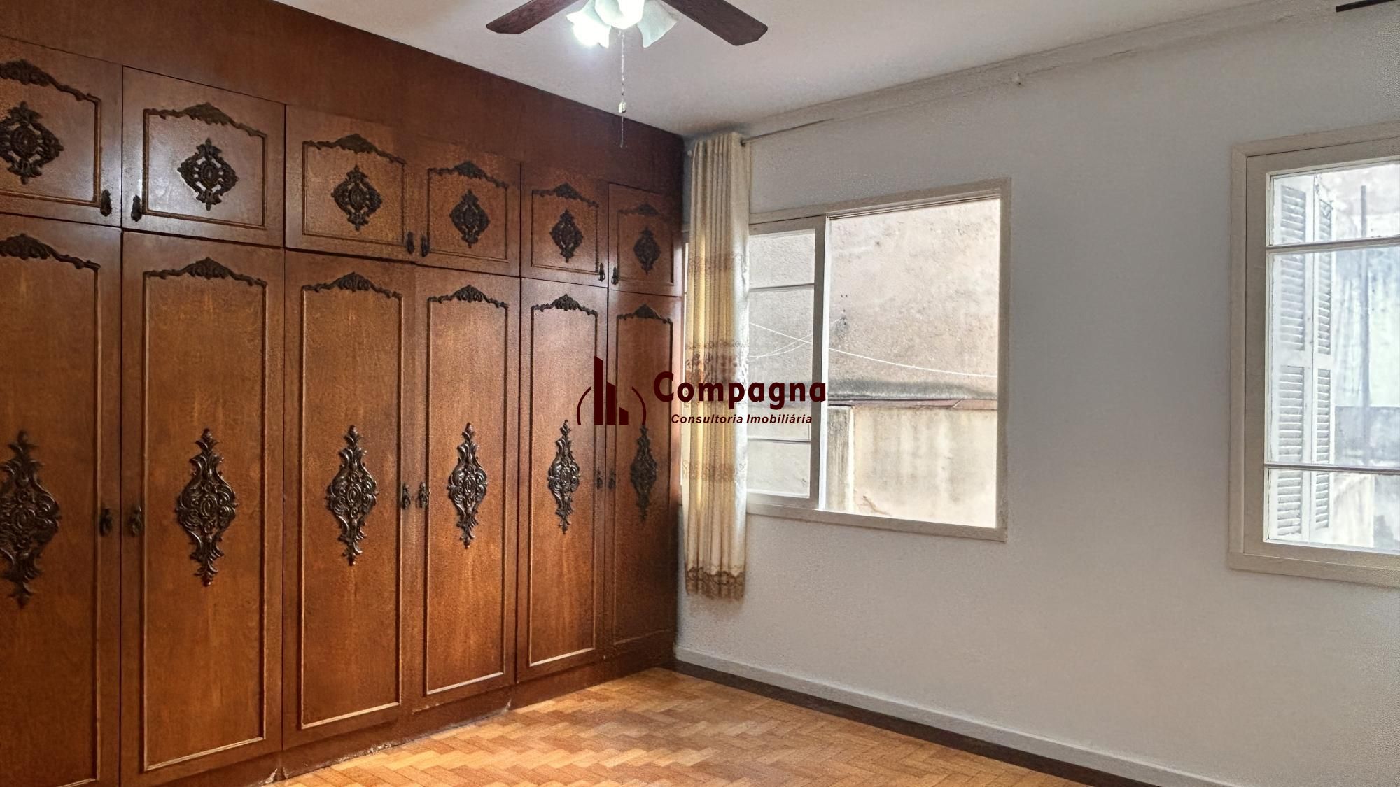 Apartamento 2 dormitórios com pátio — foto 4