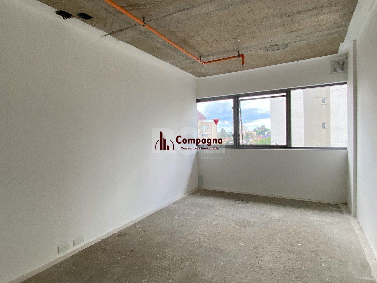 Sala comercial nova, em andar alto na Assis Brasil — foto 2