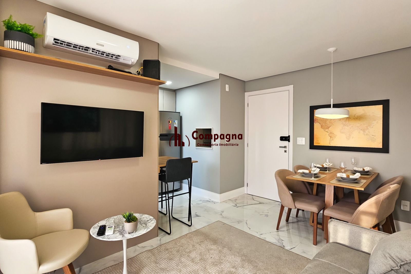 Apartamento completamente mobiliado e decorado, sacada, churrasqueira e vaga, com vista! — foto 4