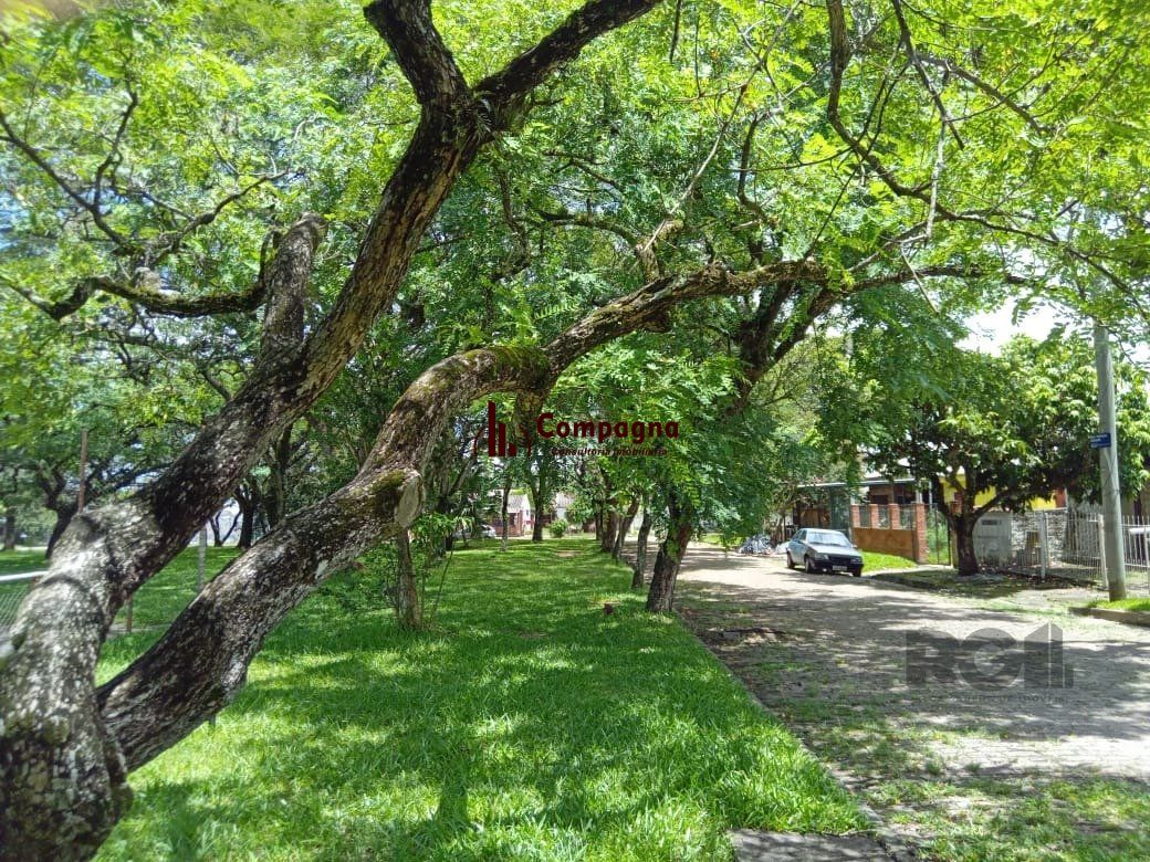 Terreno de 100m² com casa, no bairro Aberta dos Morros, Porto Alegre/RS