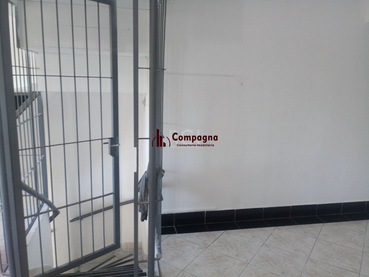 Loja para Venda - 39m², 0 dormitórios, Jardim São Pedro, Porto Alegre — foto 5