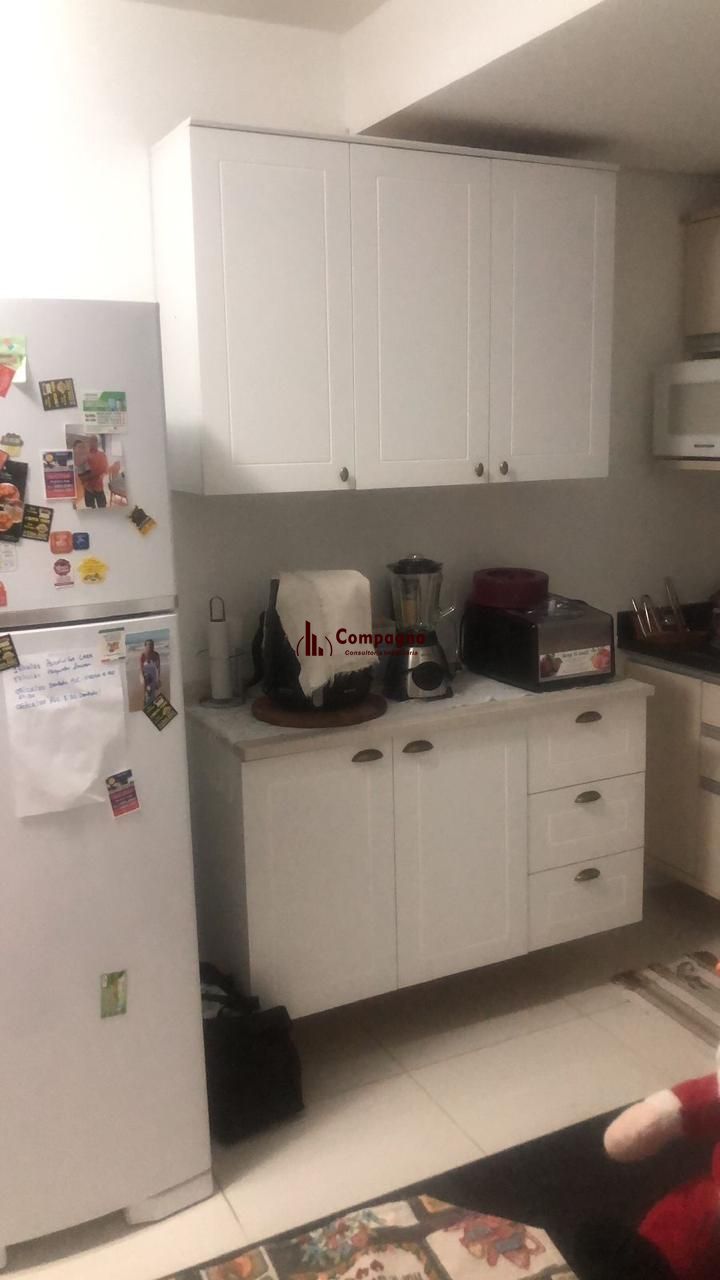 Sobrado Aconchegante em condomínio no Jardim Carvalho