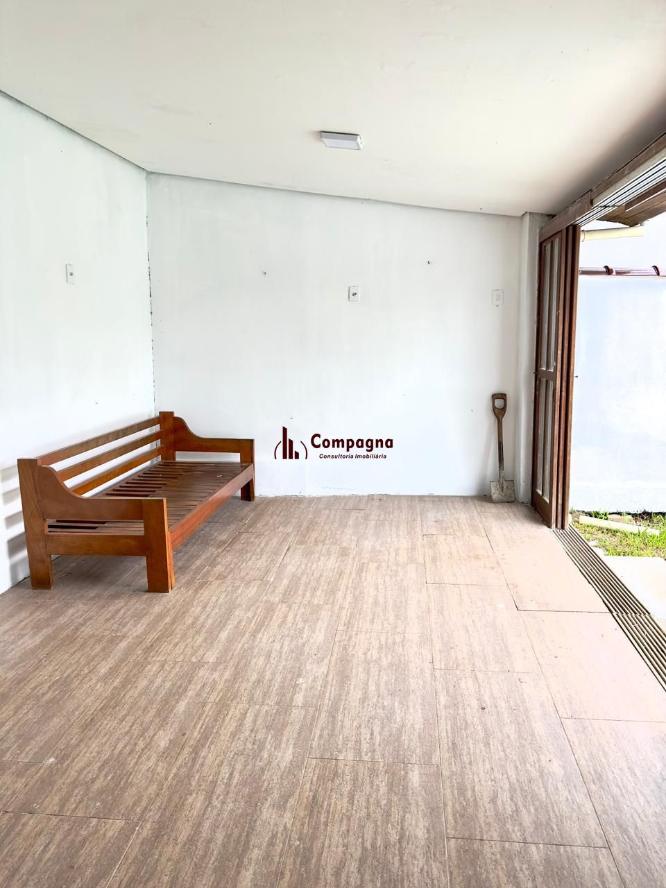 CASA DE DOIS QUARTOS  COM PISCINA NO BAIRRO PONTA GROSSA — foto 5