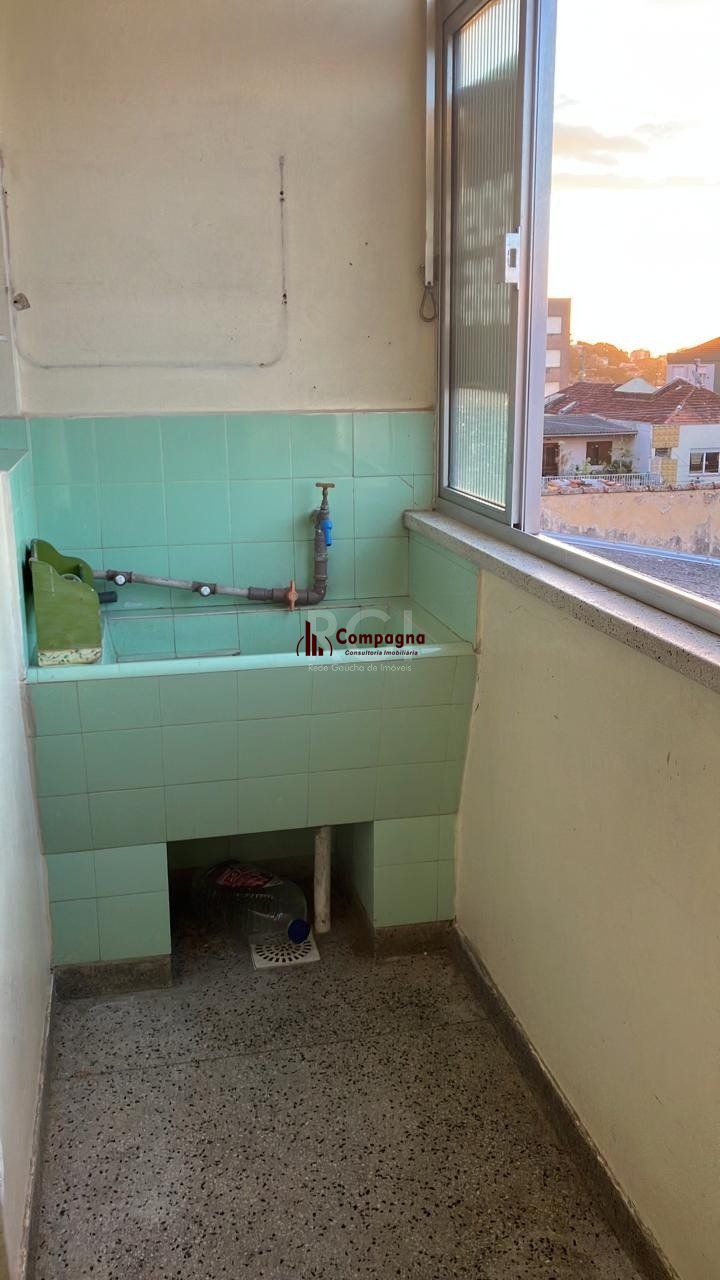Apartamento de 2 dormitórios no bairro Passo d´Areia — foto 3