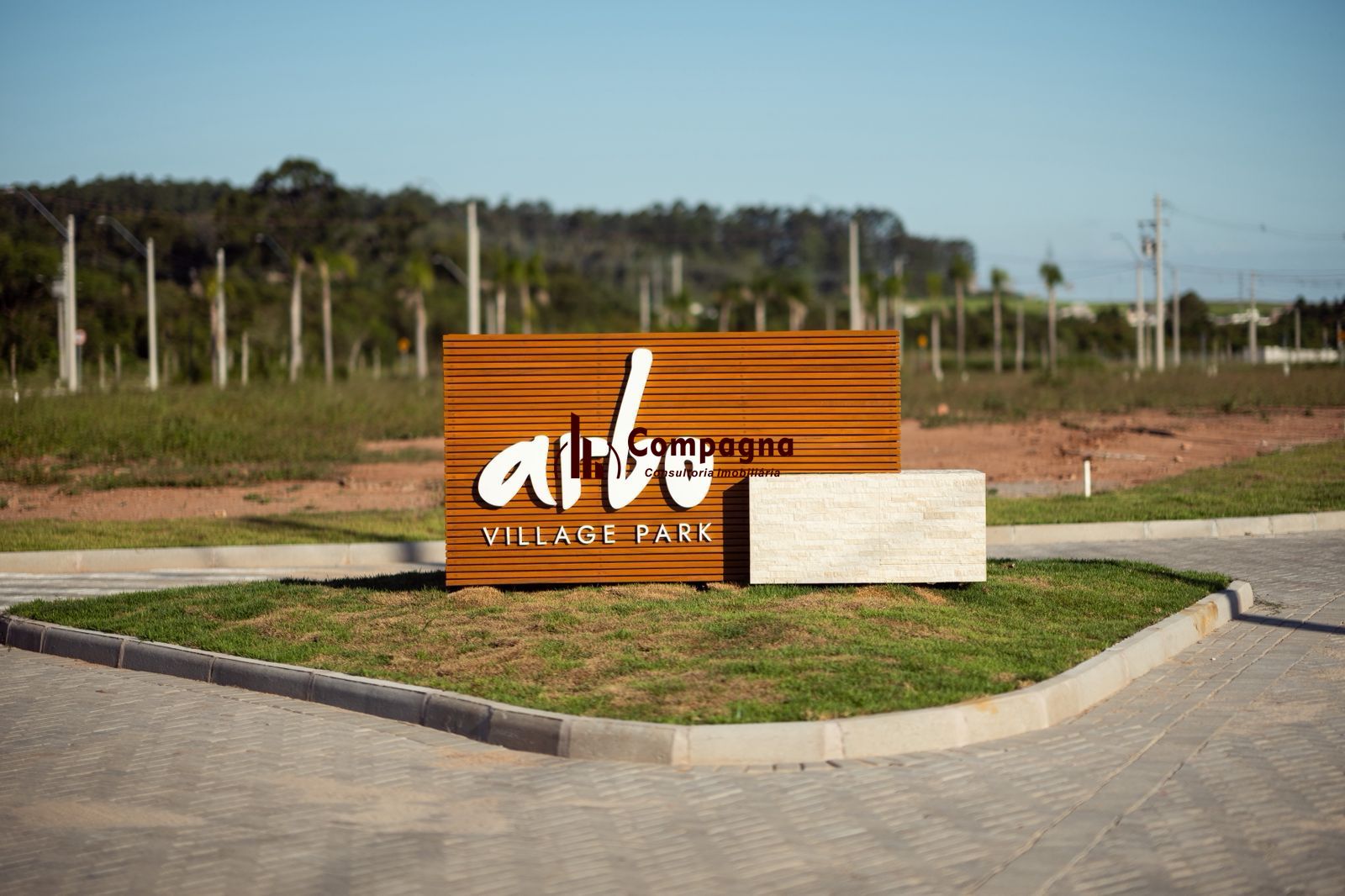 Terreno com 863,79 no loteamento Arbo Village Park em Santa Maria. — foto 1