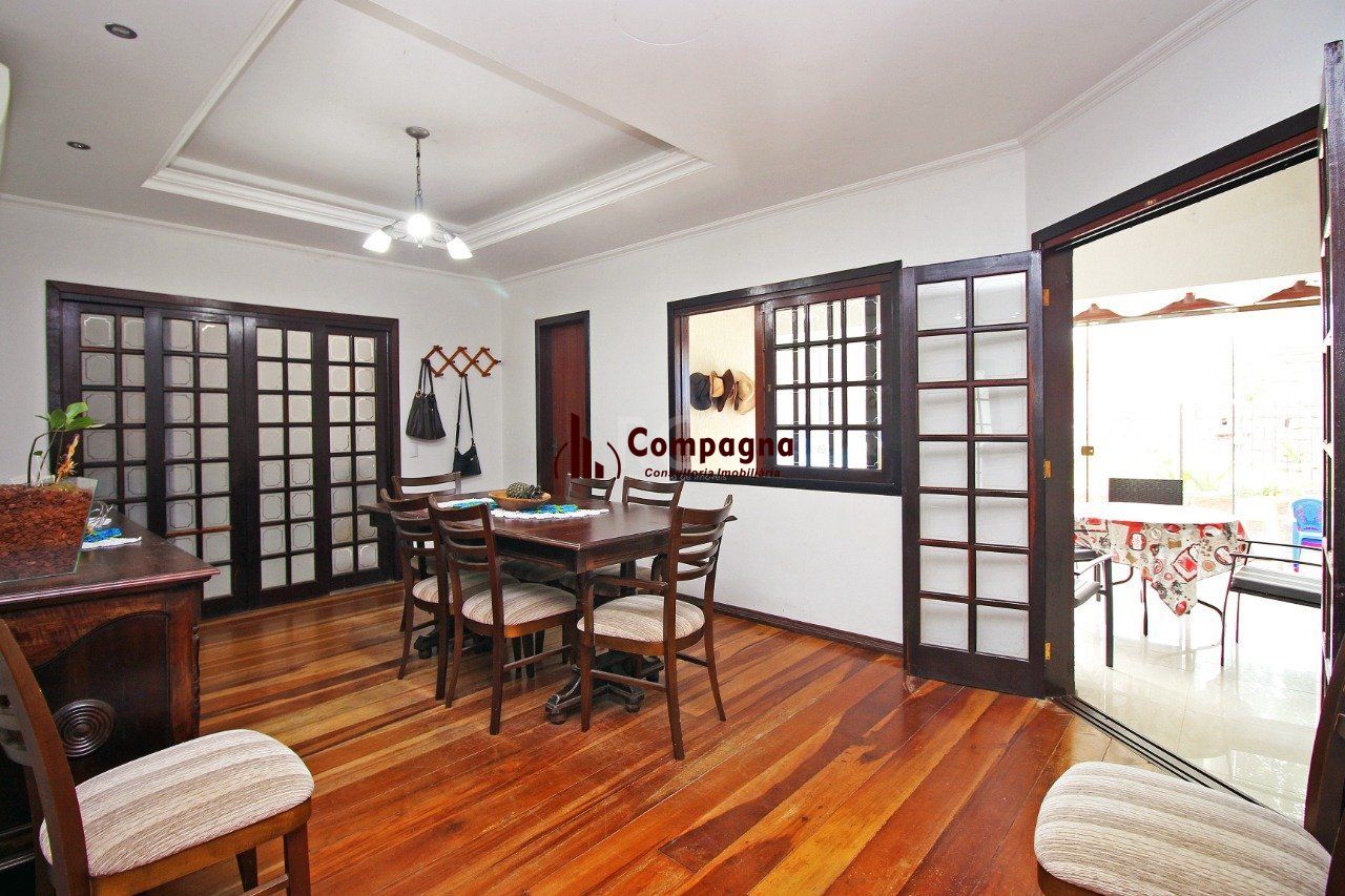 Casa 4 Suítes e 6 vagas de garagem no bairro Jardim Itu — foto 3